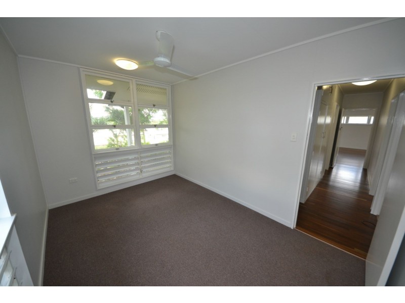 351 Philp Avenue, Frenchville QLD 4701