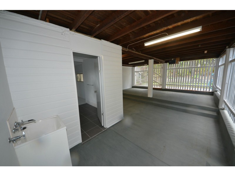 351 Philp Avenue, Frenchville QLD 4701