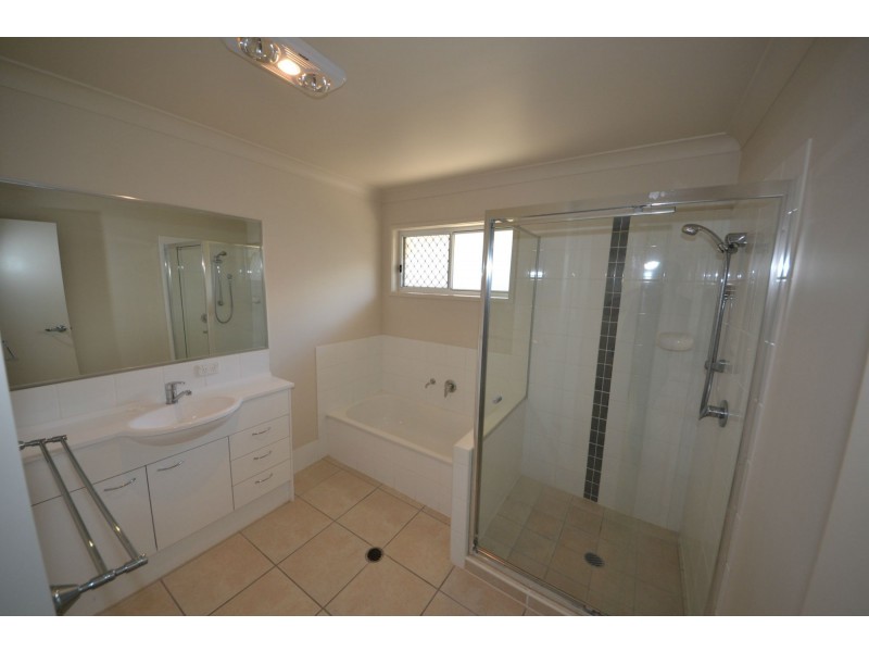 29 Tawarra Crescent, Gracemere QLD 4702