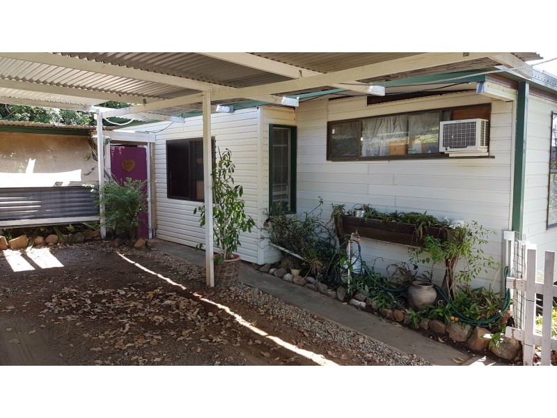 70 Pattison Street, Mount Morgan QLD 4714