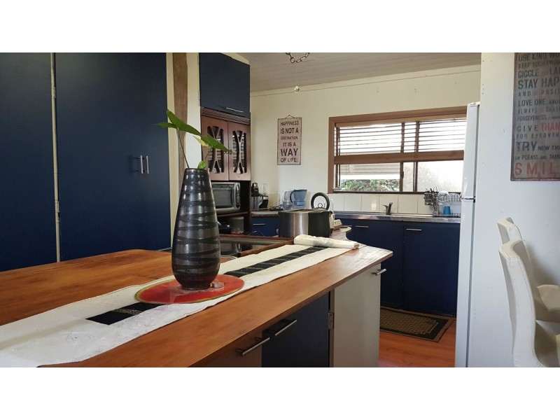 70 Pattison Street, Mount Morgan QLD 4714