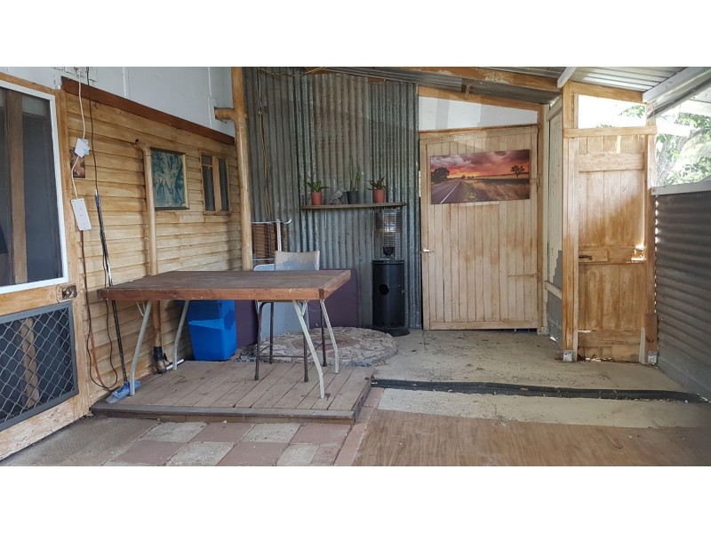 70 Pattison Street, Mount Morgan QLD 4714