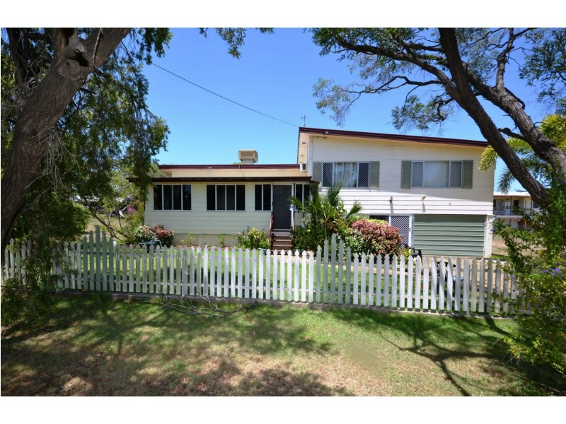 17 Barry Street, Gracemere QLD 4702