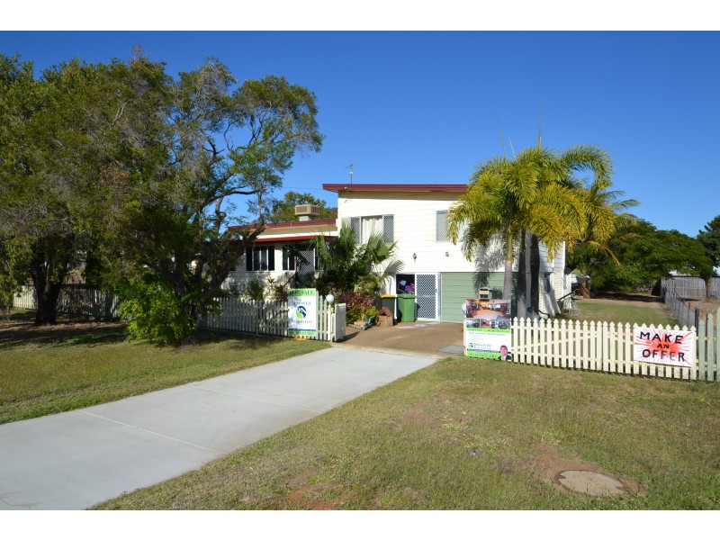 17 Barry Street, Gracemere QLD 4702