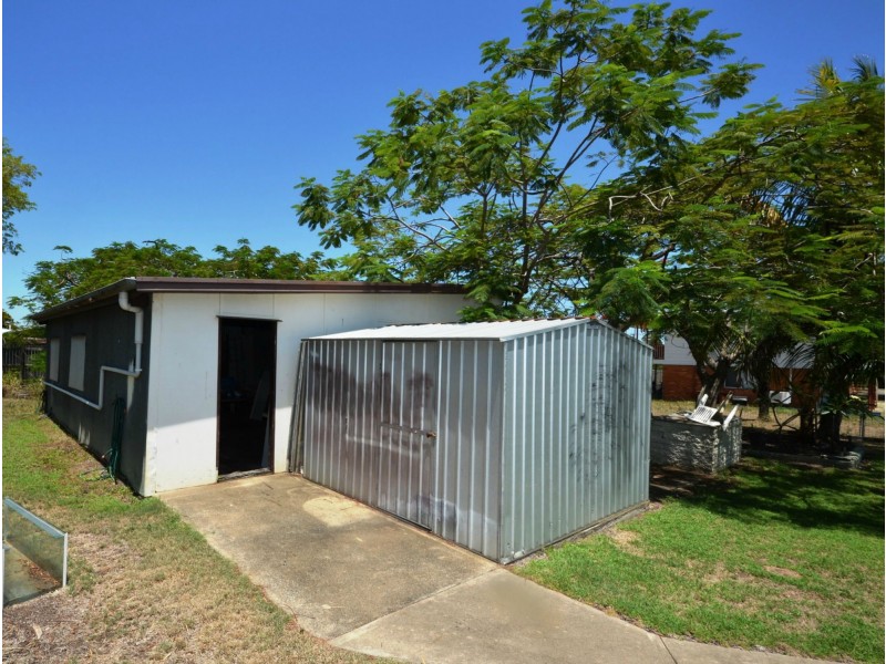 17 Barry Street, Gracemere QLD 4702