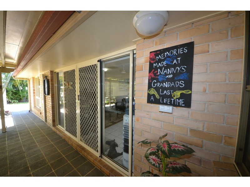 27 Johnson Road, Gracemere QLD 4702