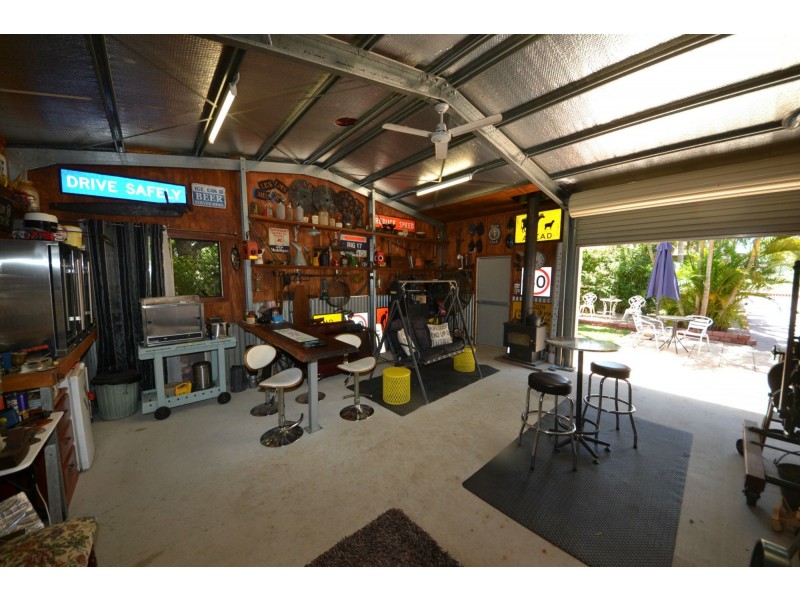 27 Johnson Road, Gracemere QLD 4702