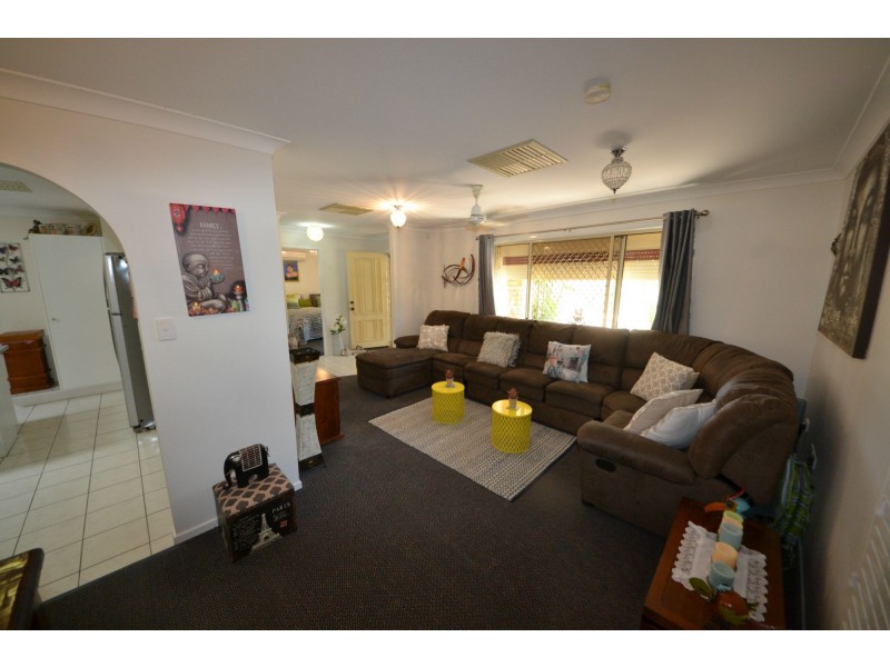 27 Johnson Road, Gracemere QLD 4702