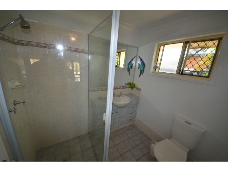 27 Johnson Road, Gracemere QLD 4702