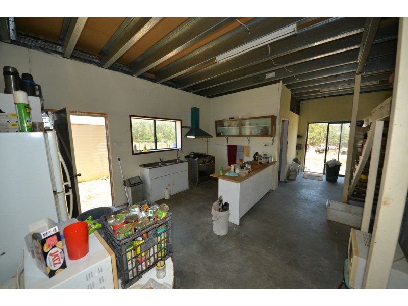 111 Capricorn Highway, Westwood QLD 4702