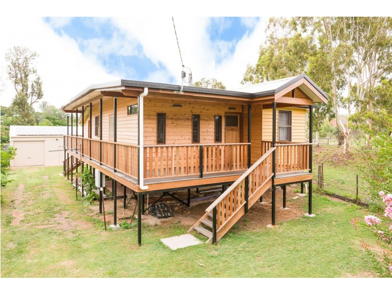 9 Gordon Lane, Walterhall QLD 4714