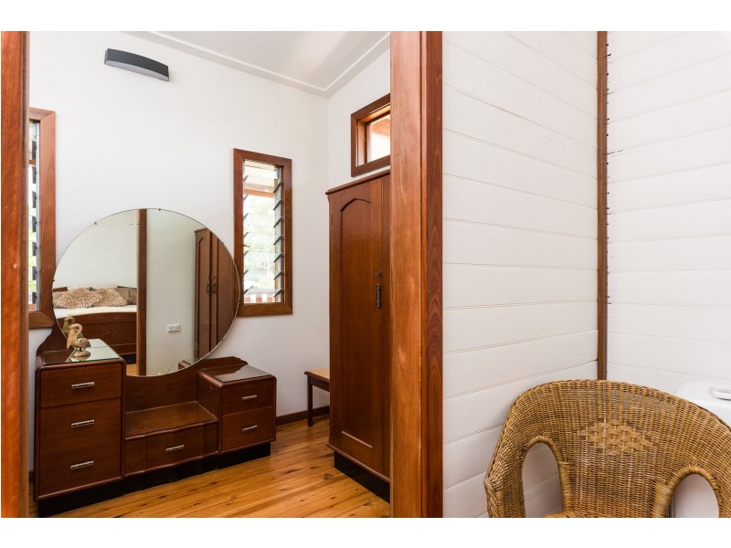 9 Gordon Lane, Walterhall QLD 4714