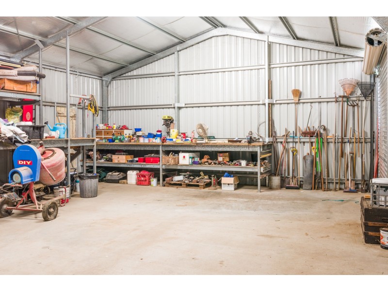 9 Gordon Lane, Walterhall QLD 4714