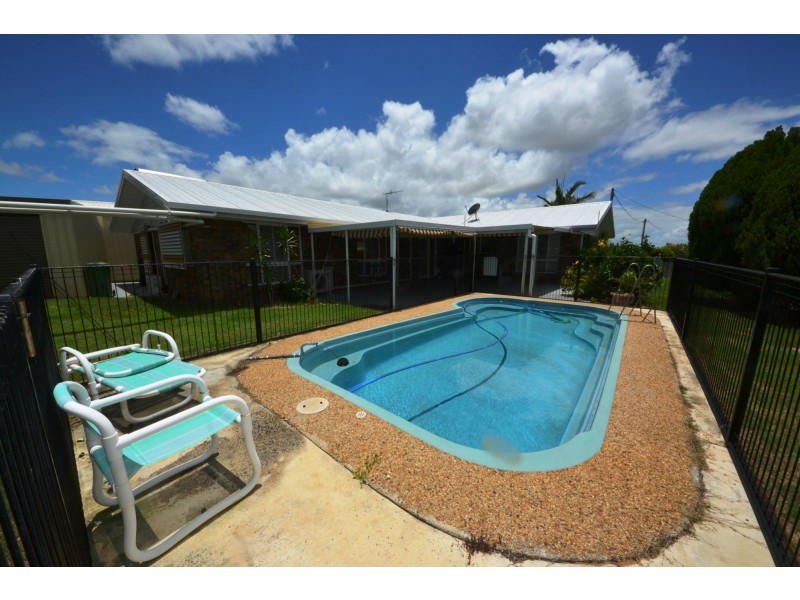 1 Gleeson Close, Gracemere QLD 4702
