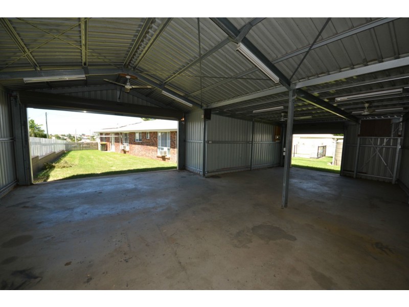 1 Gleeson Close, Gracemere QLD 4702