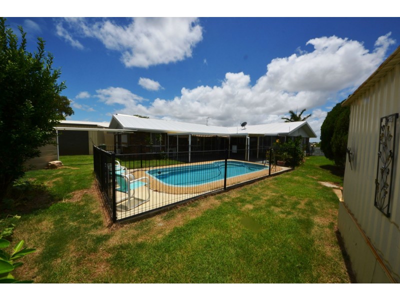 1 Gleeson Close, Gracemere QLD 4702