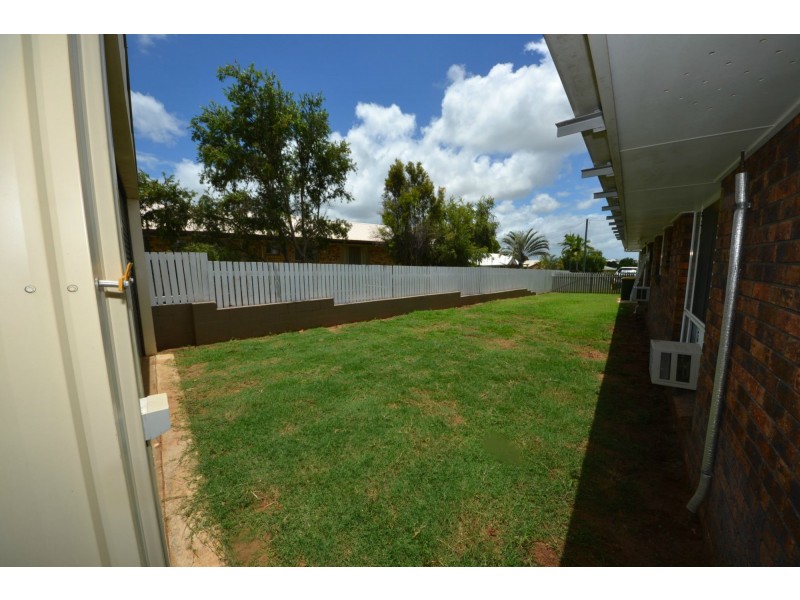 1 Gleeson Close, Gracemere QLD 4702