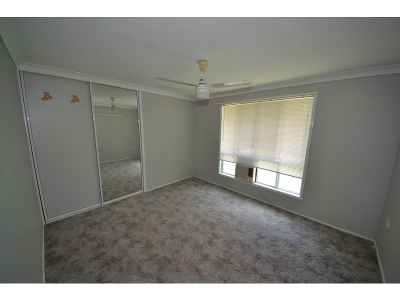 1 Gleeson Close, Gracemere QLD 4702