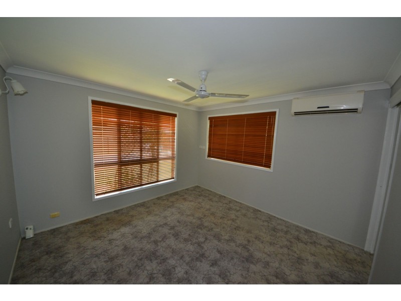 1 Gleeson Close, Gracemere QLD 4702