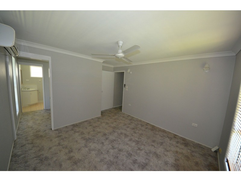 1 Gleeson Close, Gracemere QLD 4702