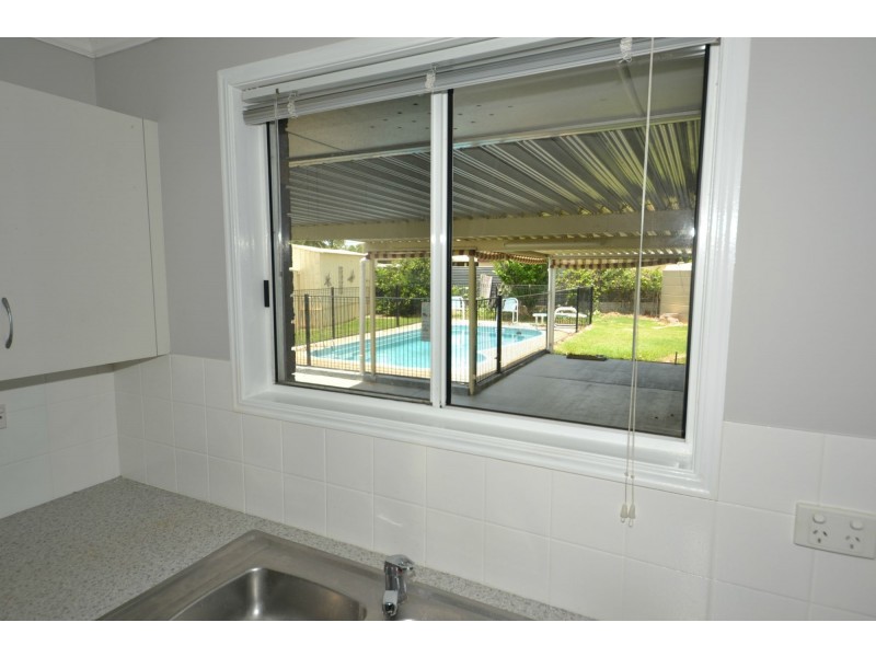 1 Gleeson Close, Gracemere QLD 4702