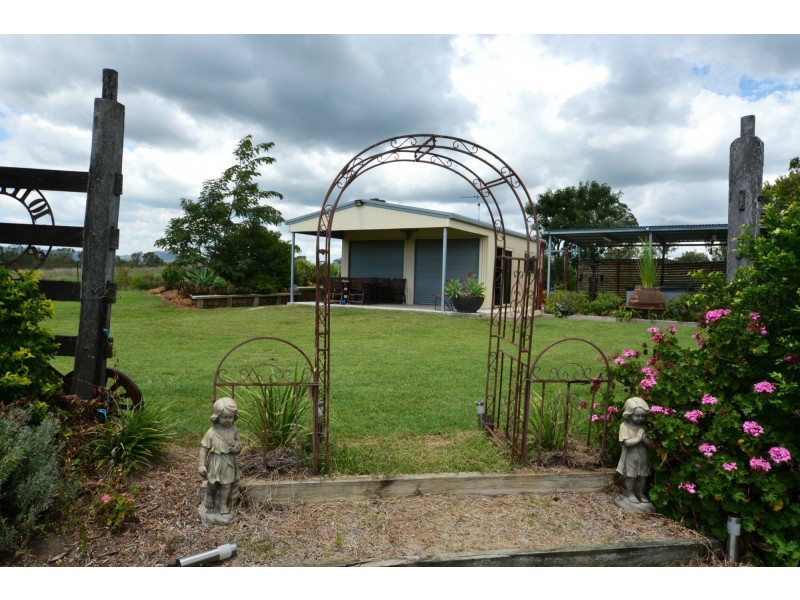 45 Hume Road, Kabra QLD 4702