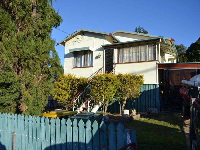 76 Dee Street, Mount Morgan QLD 4714