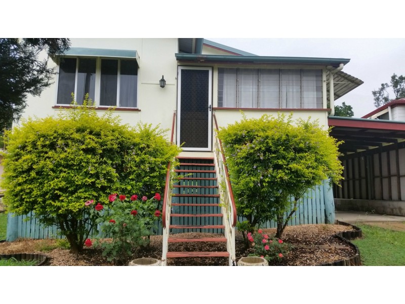 76 Dee Street, Mount Morgan QLD 4714