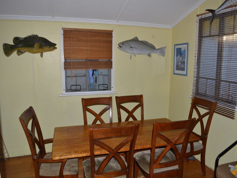 76 Dee Street, Mount Morgan QLD 4714