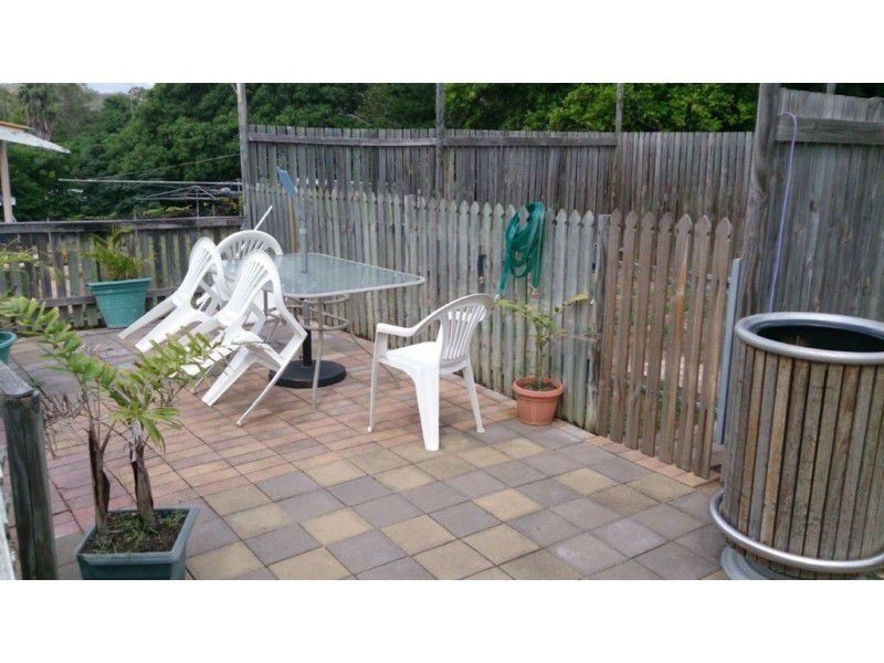 76 Dee Street, Mount Morgan QLD 4714