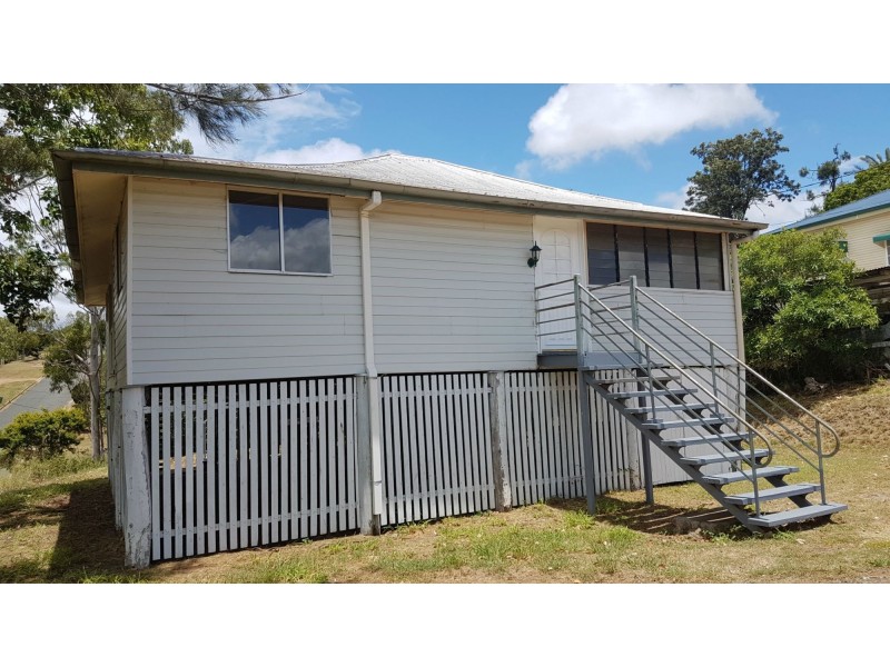 18 Hall Street South, Mount Morgan QLD 4714