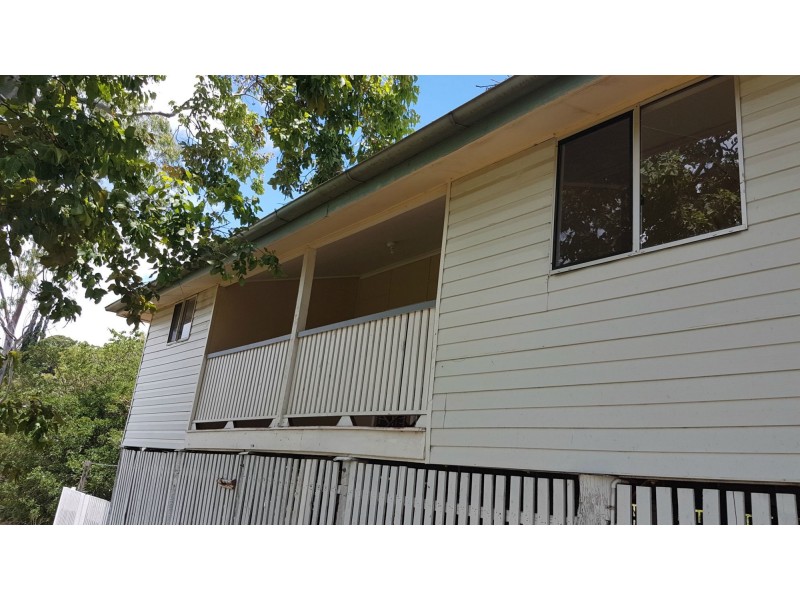 18 Hall Street South, Mount Morgan QLD 4714