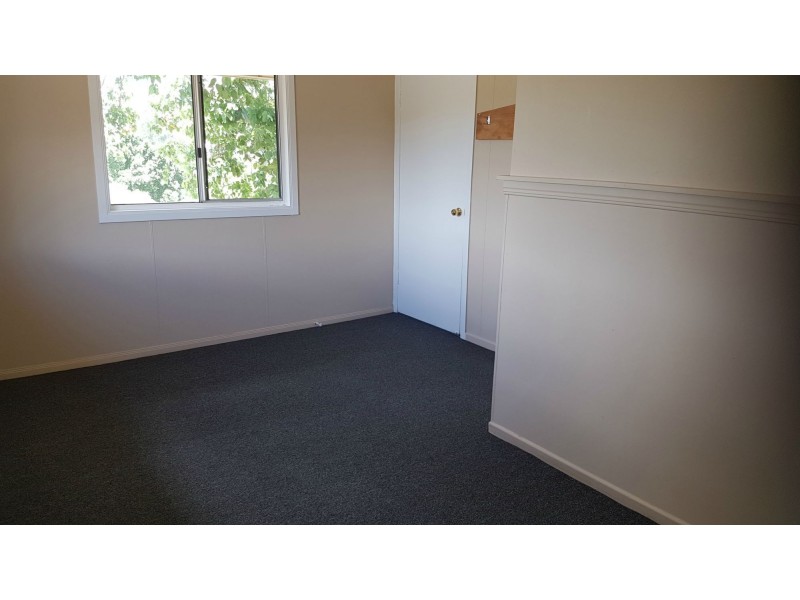 18 Hall Street South, Mount Morgan QLD 4714