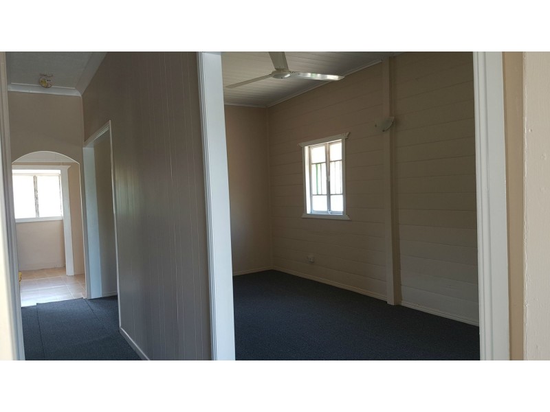 18 Hall Street South, Mount Morgan QLD 4714