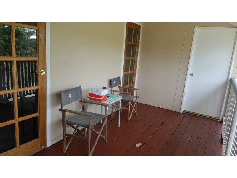 18 Hall Street South, Mount Morgan QLD 4714