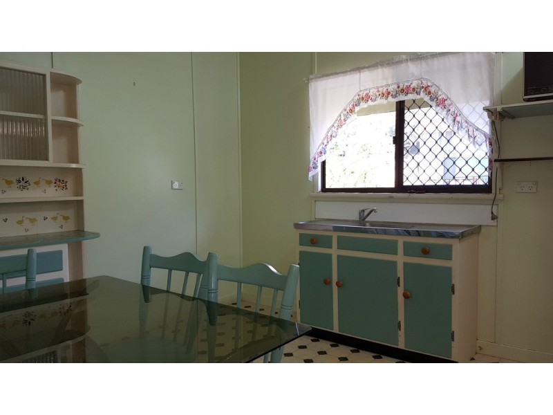 114 East Street, Mount Morgan QLD 4714