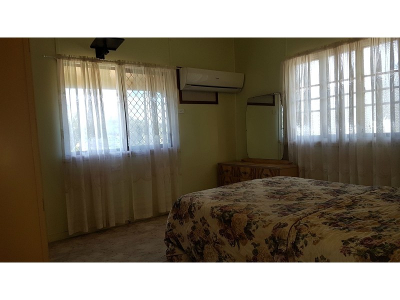 114 East Street, Mount Morgan QLD 4714