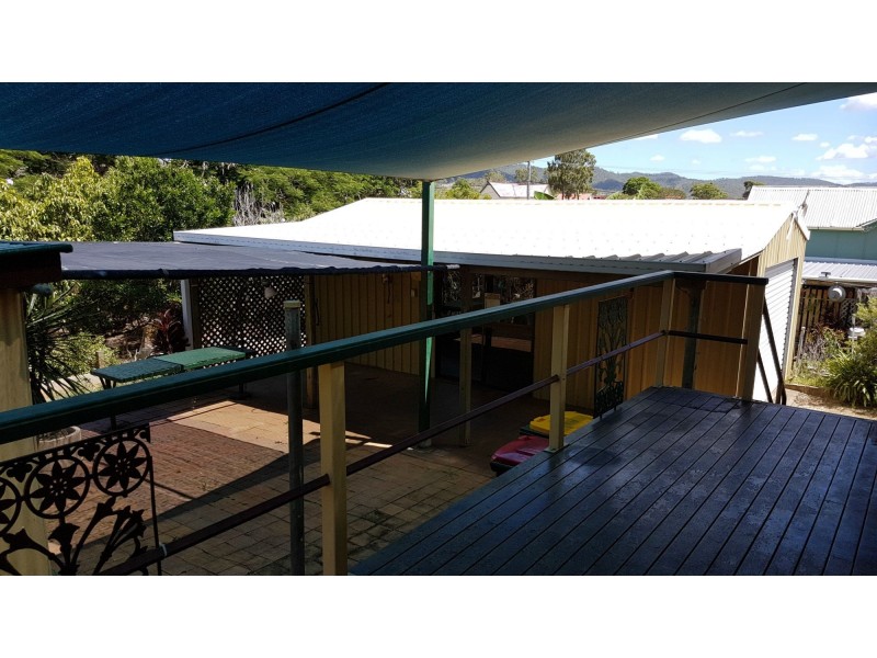 114 East Street, Mount Morgan QLD 4714