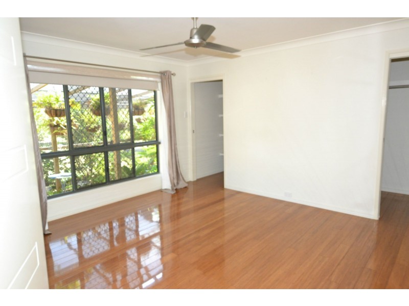 4 Cook Road, Mount Morgan QLD 4714