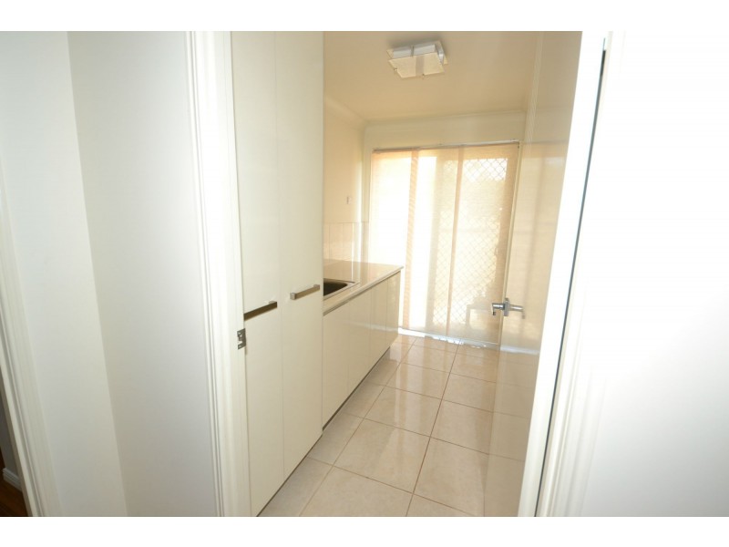 4 Cook Road, Mount Morgan QLD 4714
