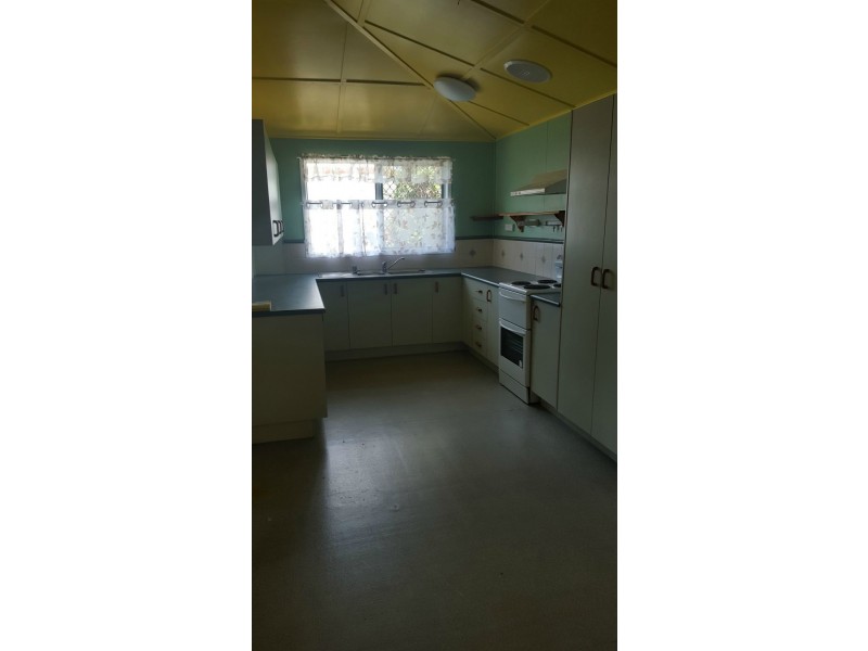 26 River Street, Mount Morgan QLD 4714