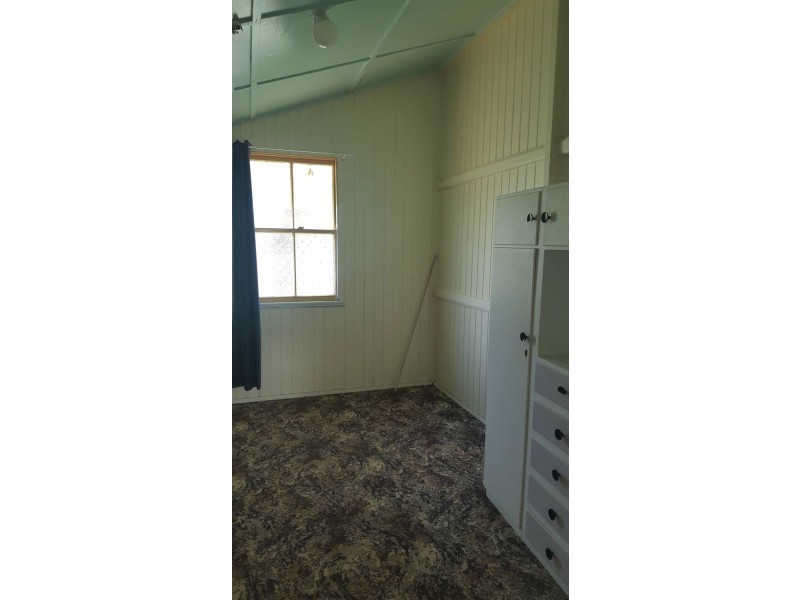 26 River Street, Mount Morgan QLD 4714