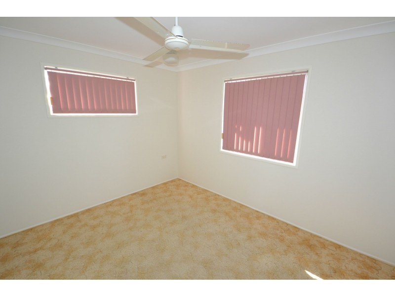 75 Buzacott Street, Park Avenue QLD 4701