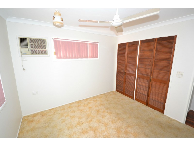 75 Buzacott Street, Park Avenue QLD 4701