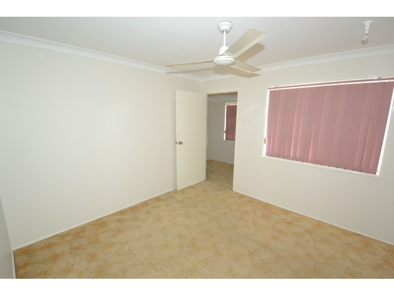 75 Buzacott Street, Park Avenue QLD 4701