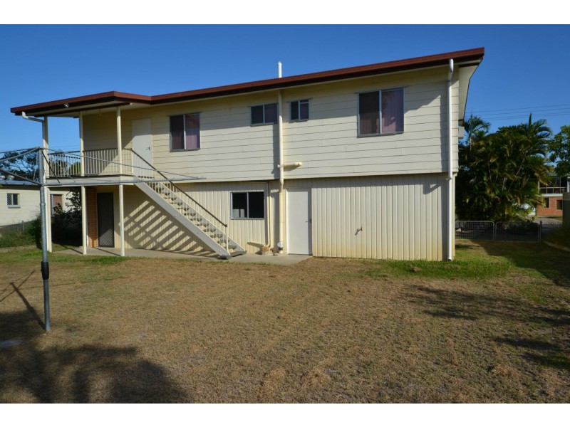 75 Buzacott Street, Park Avenue QLD 4701