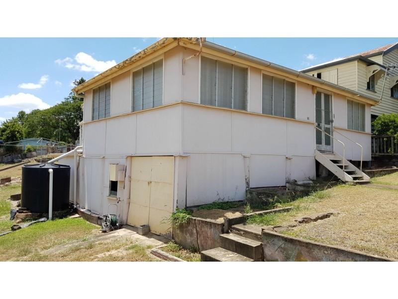 93 Morgan Street, Mount Morgan QLD 4714