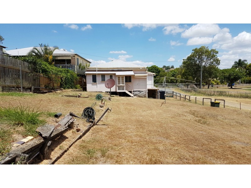93 Morgan Street, Mount Morgan QLD 4714