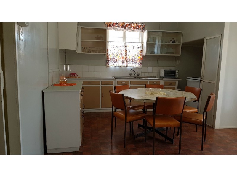 93 Morgan Street, Mount Morgan QLD 4714