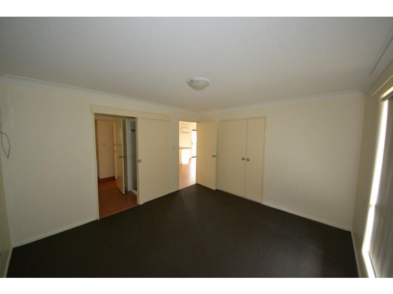 74 Johnson Road, Gracemere QLD 4702